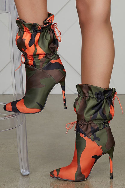 Lace Up Camouflage Print Calf Boots