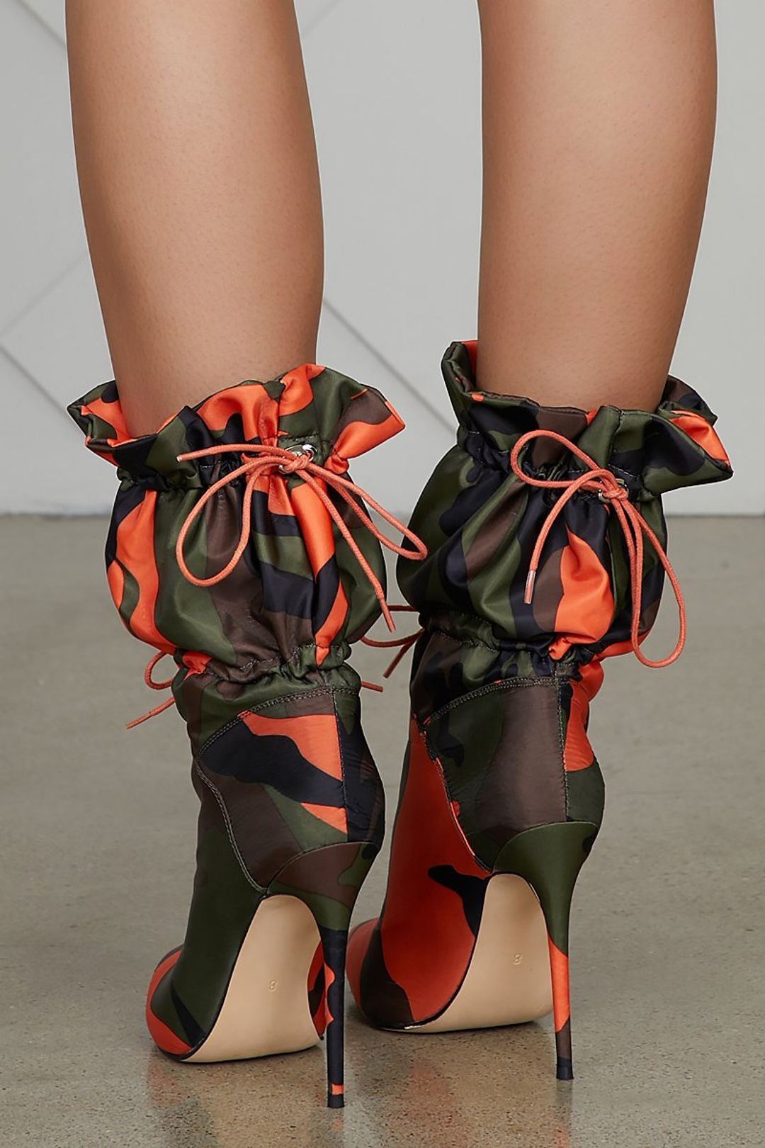 Lace Up Camouflage Print Calf Boots