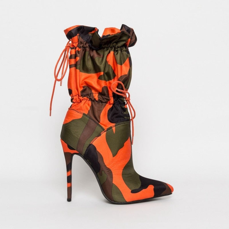 Lace Up Camouflage Print Calf Boots