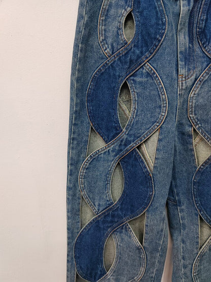 DEAT Fashion Women's Jeans High Waist Cross Contrast Color Hollow Out Metal Button Straight Denim Pants Summer 2023 New 17A8765H EMJP TRENDS