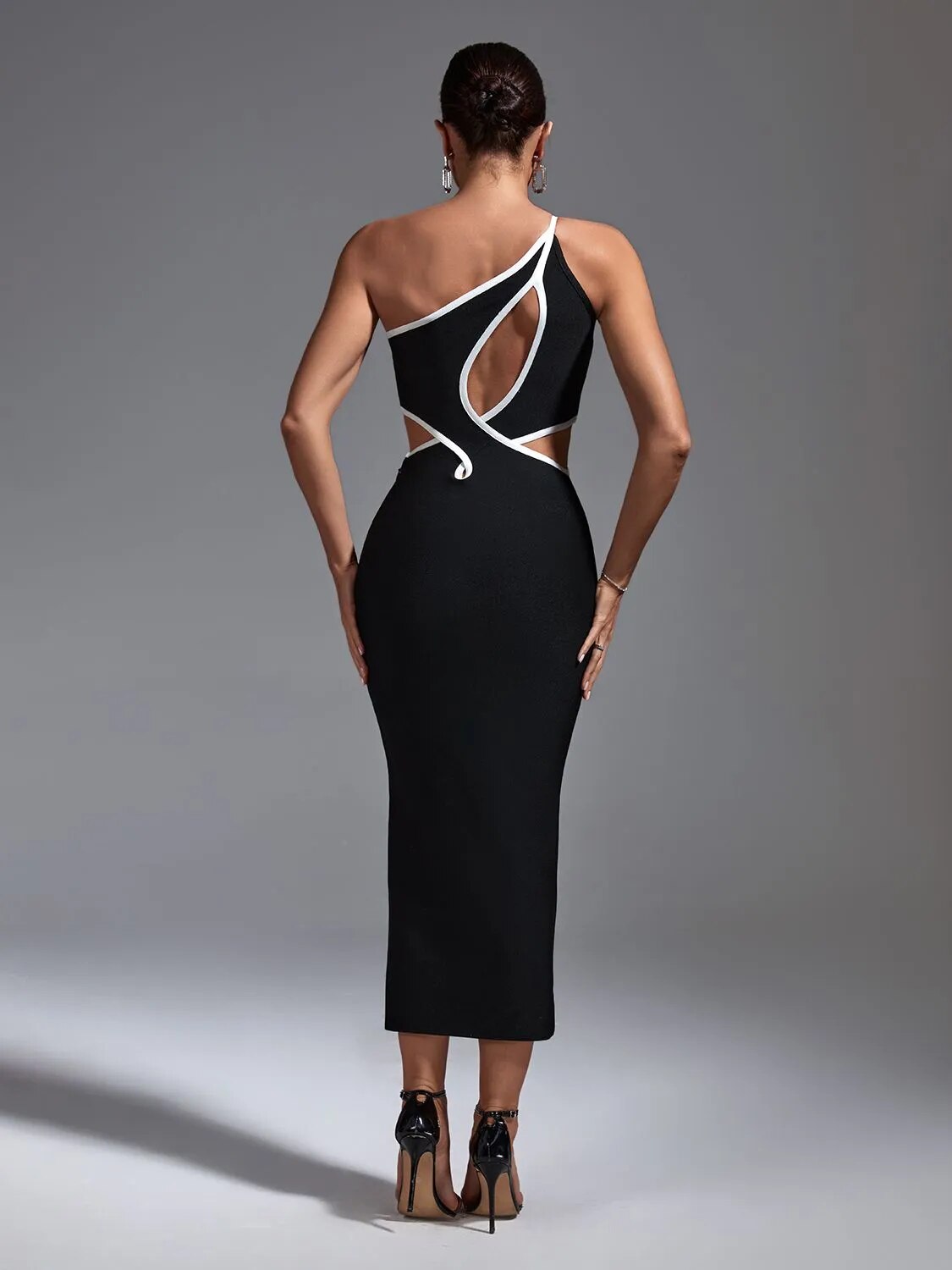 one should strap dress