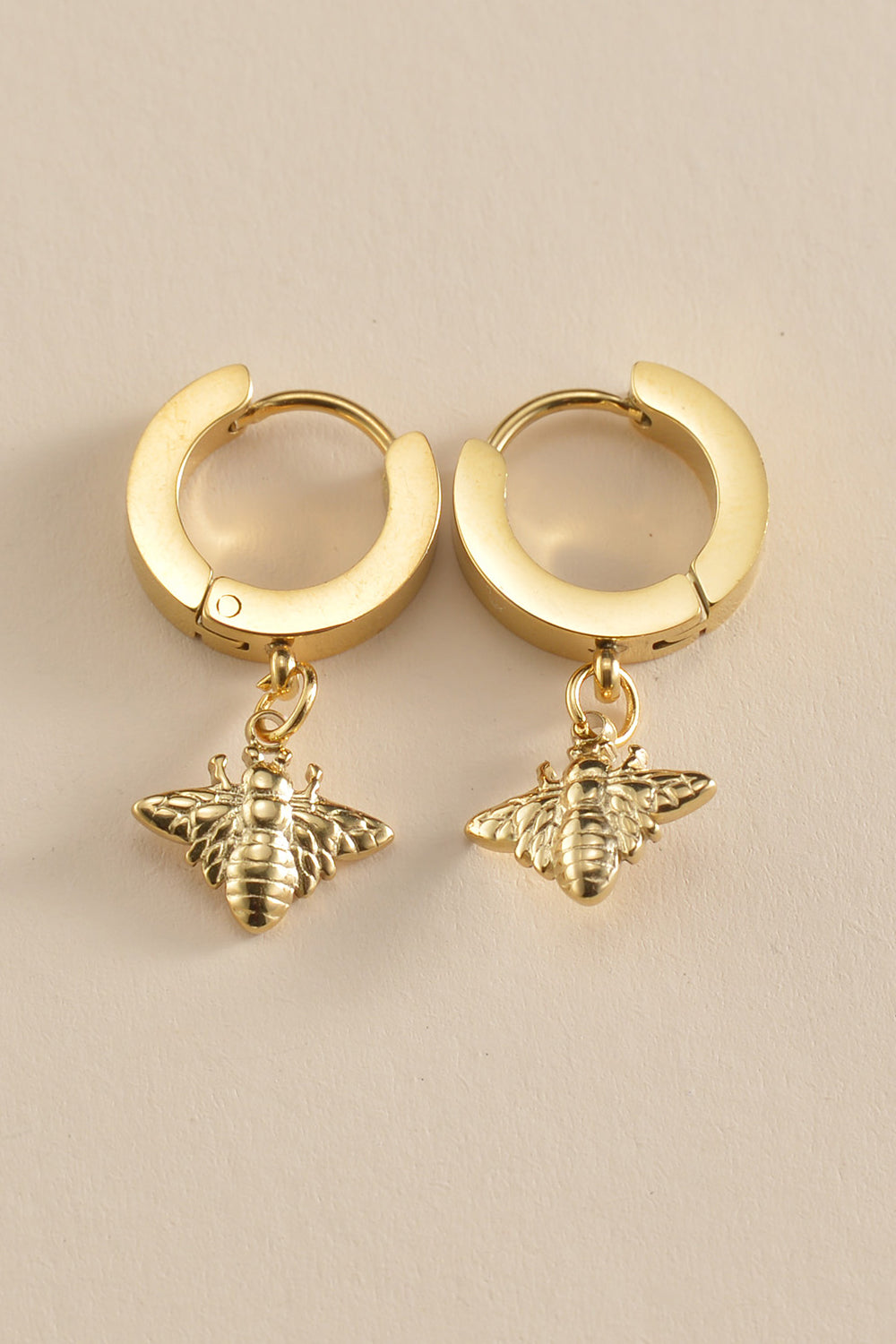 Bee Drop Huggie Earrings Trendsi
