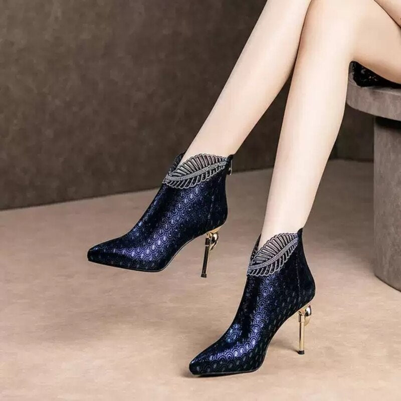 Woman Leather Boots 2023 Fashion Peacock Pattern Embossed Ankle Boots Low Heel Party Ladies Shoes Spring Autumn Female Footware